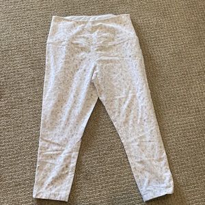 Lysse capri leggings size L